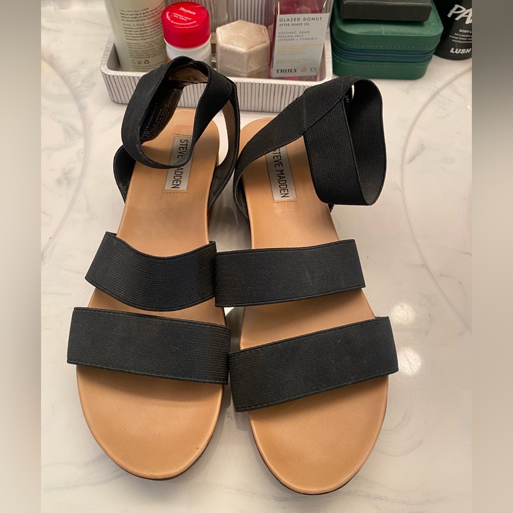 Steve Madden platform sandals